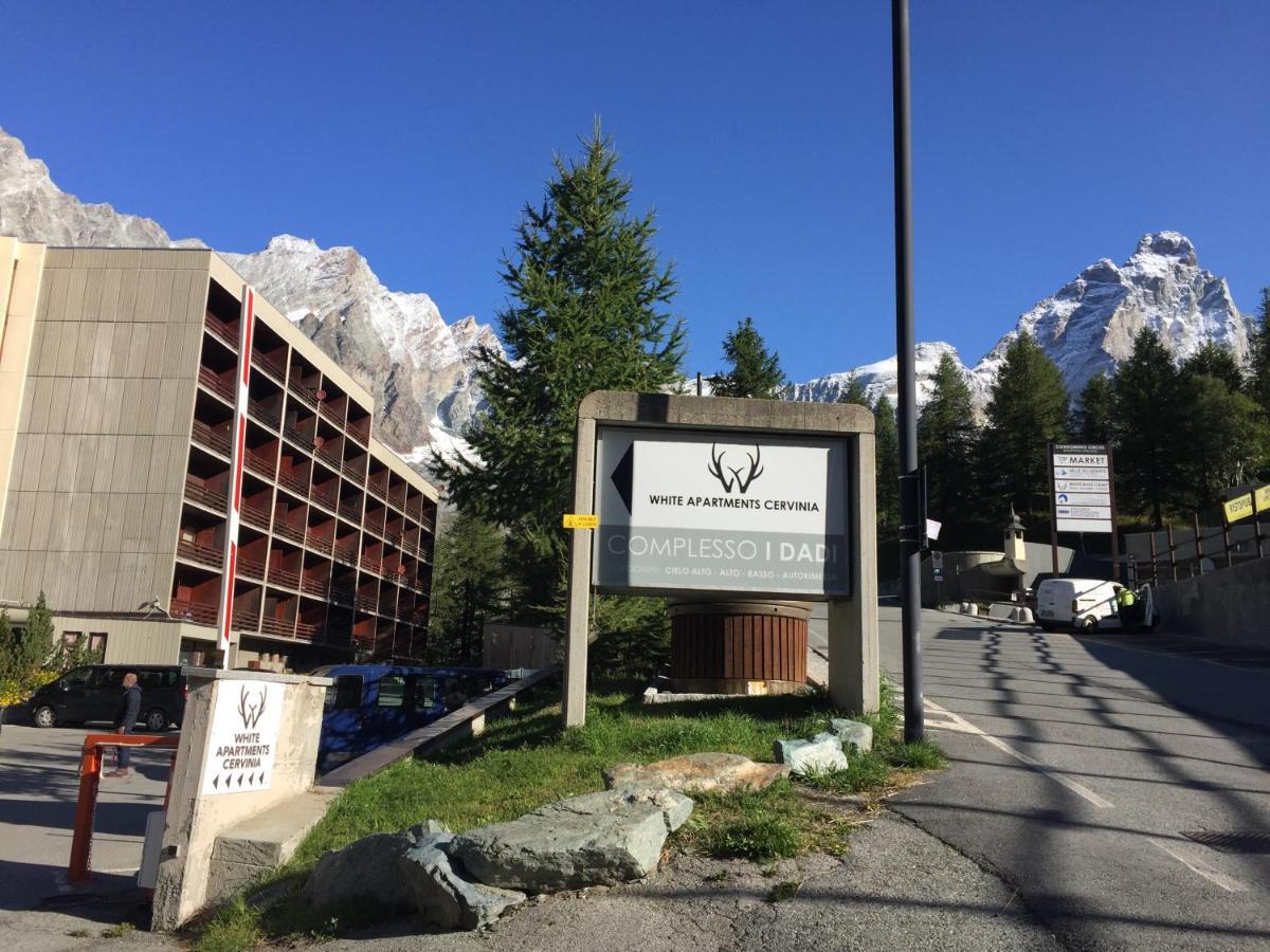 Complesso I Dadi - Condominio Cielo Alto Breuil-Cervinia Bagian luar foto
